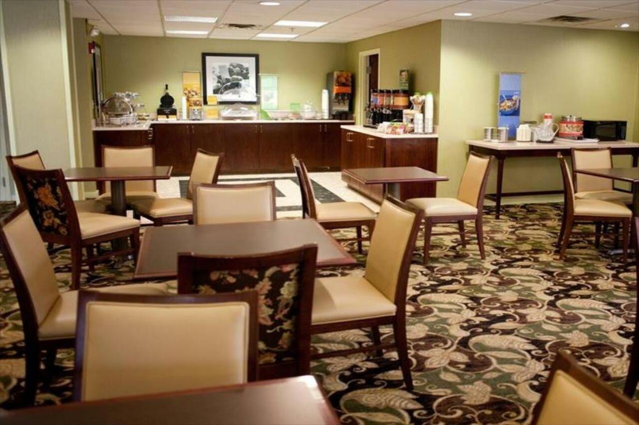 Dublin Inn And Suites Bagian luar foto