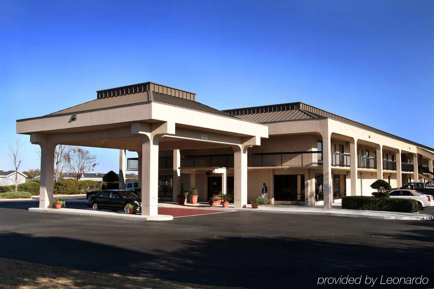 Dublin Inn And Suites Bagian luar foto