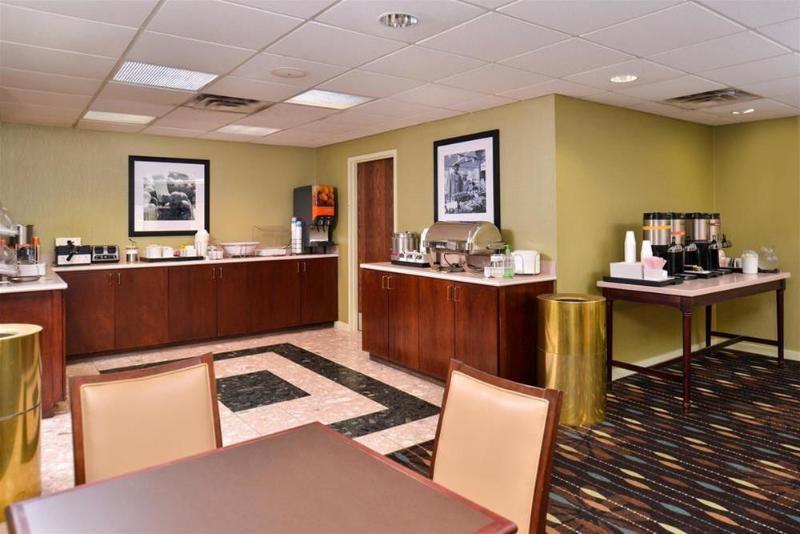Dublin Inn And Suites Bagian luar foto